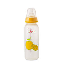 PIGEON PLASTIC BOTTLE 240ML 00416
